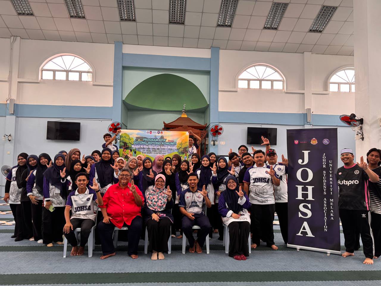 UNIMEL COMMUNITY GOTONG-ROYONG PROGRAMME STRENGTHENS STUDENTS’ SPIRIT OF VOLUNTEERISM